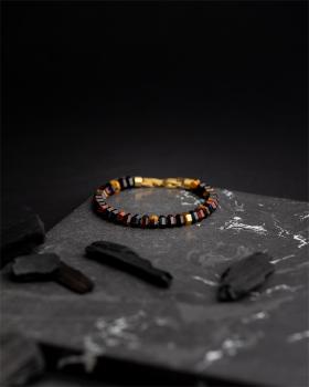 Preview: Exklusives Armband mit handgeschliffenem Tigerauge-Stein und 18-karätiger Vergoldung - Octo 3 Colours